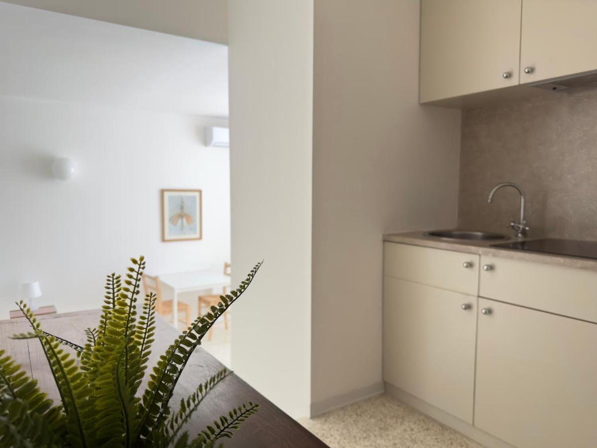 Minimal Apartment Navigli มิลาน ภายนอก รูปภาพ